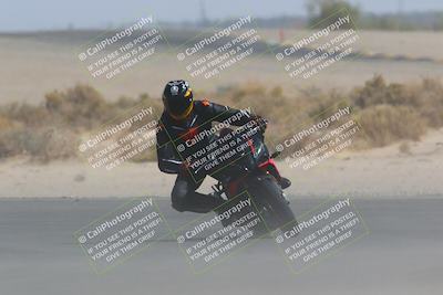 media/Mar-28-2022-Superbike Trackdays (Mon) [[b8603d0f67]]/Open Track Time/Turn 16/